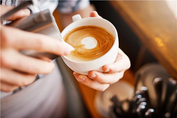 لتجنب امراض القلب.. دراسة تحدد عدد مرات شرب القهوة يوميا