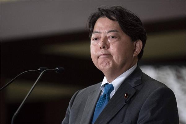 وزير الخارجية الياباني يوشيماسا هاياشي