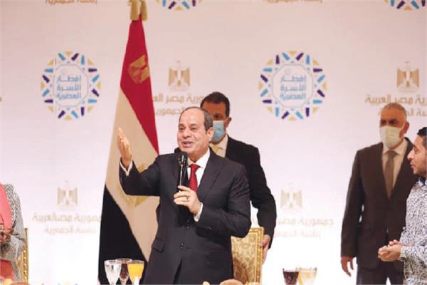 الرئيس عبدالفتاح السيسى خلال حضوره حفل إفطار الأسرة المصرية