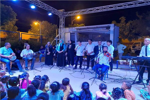 عروض موسيقى عربية وعرائس بقرية الطيباب بثقافة أسوان    