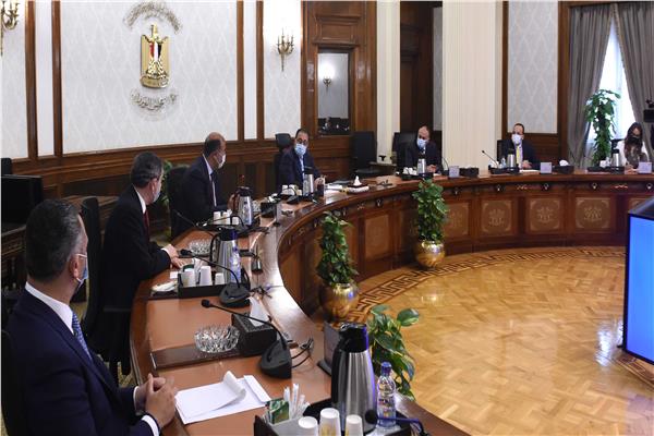 رئيس الوزراء يلتقى أمين عام اتحاد الغرف التجارية العربية