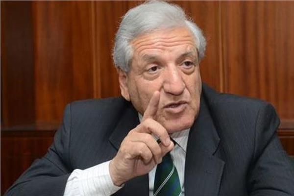 الدكتور فخري الفقي رئيس لجنة الخطة والموازنة في مجلس النواب