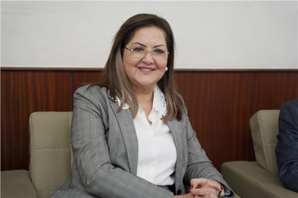 وزيرة التخطيط الدكتورة هالة السعيد