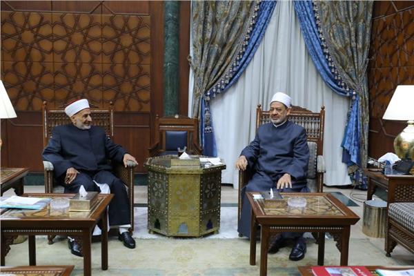 لقاء ونقاش بين شيخ الأزهر و«رابطة علماء العراق»