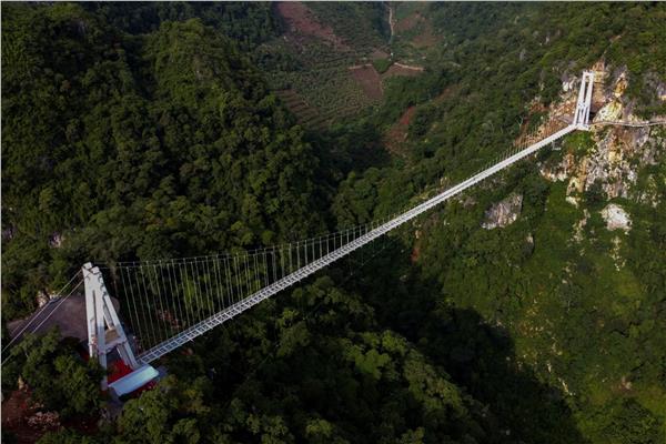 فيتنام تفتتح جسرًا مصنوع من الزجاج 