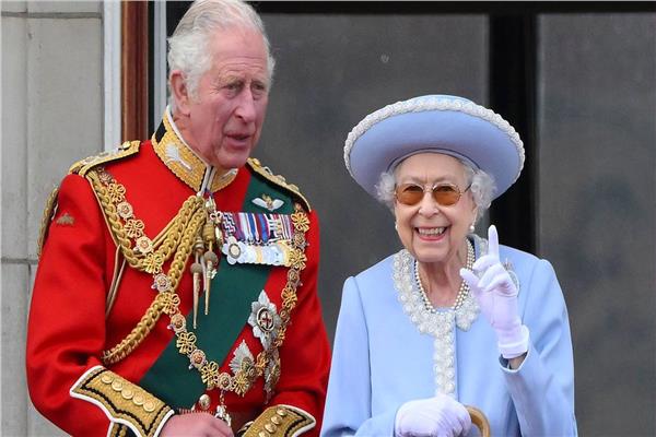 الأمير تشارلز: الملكة لا تزال تصنع التاريخ