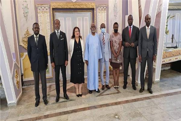 السفيرة المصرية في ياوندي تلتقي وزير الخارجية الكاميروني لتعزيز العلاقات الثنائية  