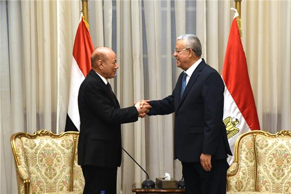 رئيس مجلس النواب يستقبل  الدكتور رشاد العليمي رئيس مجلس القيادة الرئاسي اليمني