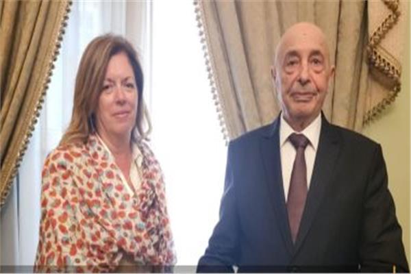 رئيس مجلس النواب الليبي عقيلة صالح يستقبل ستيفاني وليامز