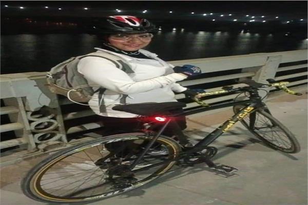  أمينة حمدي أول فتاة في الغربية تخوض تجربة السير ١٦٠ كيلو بدراجة