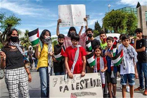 وقفة احتجاجية مع الشعب الفلسطيني