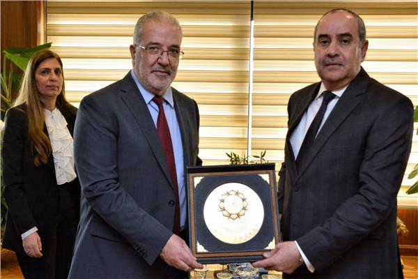  وزير الطيران المدني مع  وزير النقل والمواصلات الفلسطيني