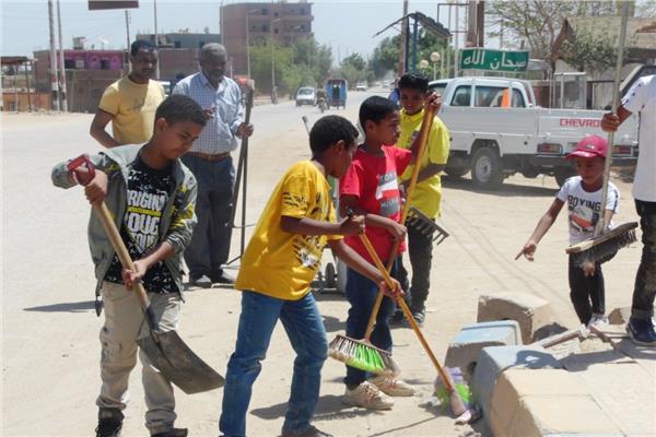بالتعاون مع المجتمع المدنى تنفيذ مبادرة " مدينتي نظيفة " بالرديسية