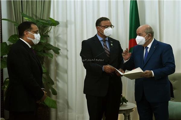 الرئيس الجزائري يستقبل د.مصطفى مدبولي