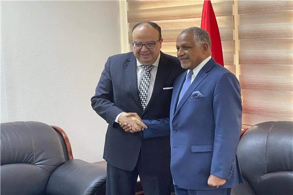 سفير مصر في الخرطوم يلتقي وكيل وزارة الخارجية السودانية