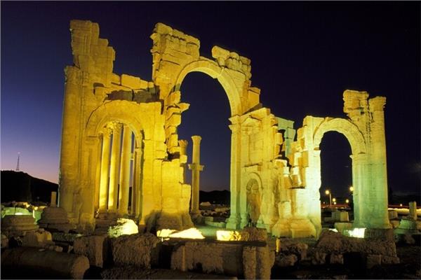  نقوش من مدينة تدمر القديمة السورية 