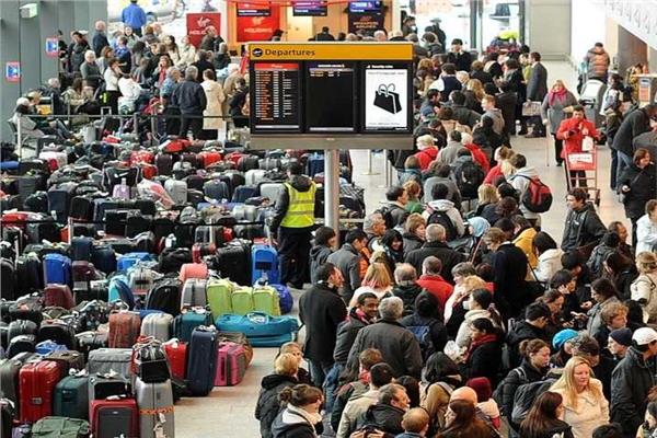 استمرار الفوضى والارتباك في مطارات أوروبا
