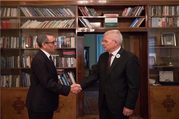 رئيس البوسنة والهرسك يستقبل السفير المصري في سراييفو  