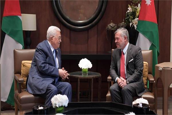 الرئيس الفلسطيني يلتقي العاهل الأردني