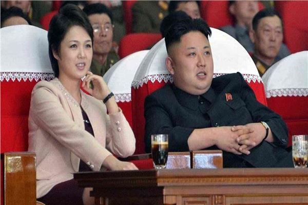  زعيم كوريا الشمالية كيم جونج أون، وزوجته ري سول جو