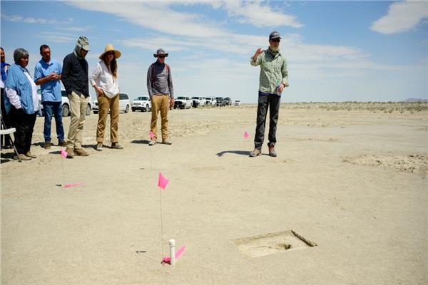 اكتشاف "آثار أقدام شبح" من قبل الصيادين القدامى في صحراء يوتا الأمريكية
