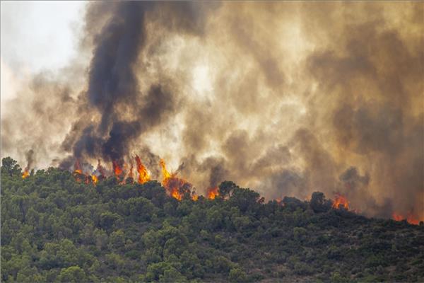 إجلاء 3 آلاف شخص بسبب الحرائق المندلعة في جنوب فرنسا