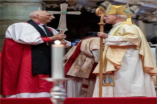 رئيس "الأسقفية" يختتم جولة بكنائس إيرلندا ويعود للقاهرة