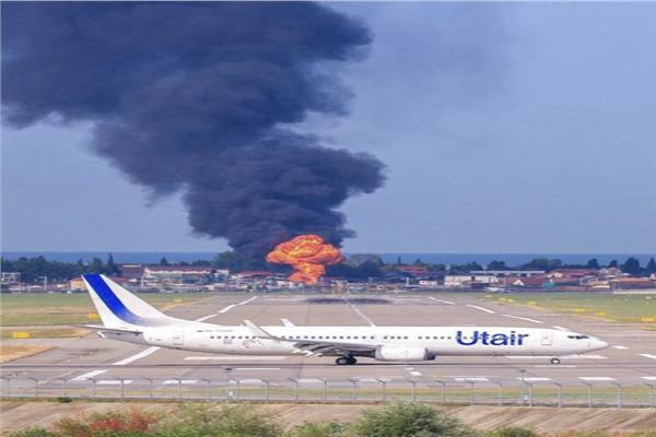 حريق بمنطقة مطار سوتشي الدولي في روسيا