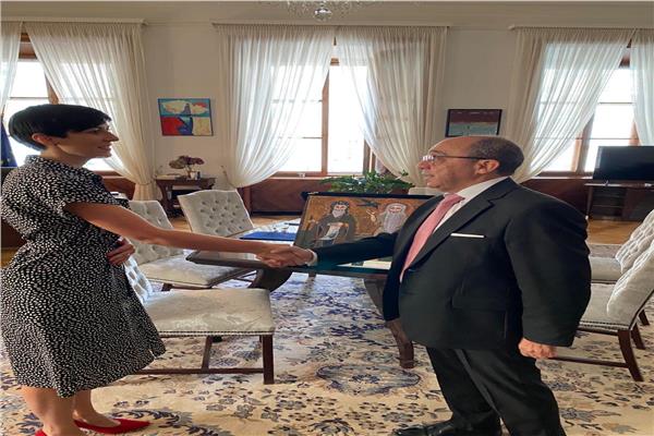 السفير المصري ببراج يلتقي رئيسة البرلمان التشيكي 