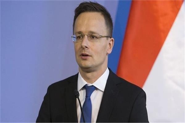  وزير الخارجية المجري بيتر سيارتو