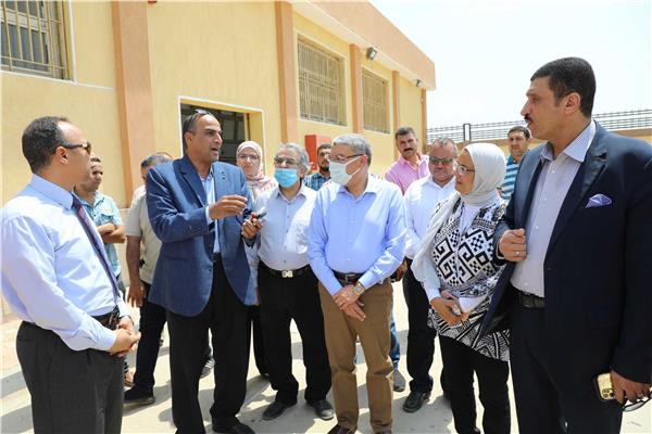 اللواء أسامة القاضي محافظ المنيا يتفقد المشروعات بالمحافظة