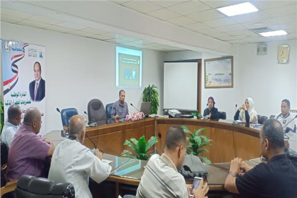 محافظة أسيوط تنظم لقاءا مع ممثلى الجمعيات الاهلية للتوعية بأهمية الخضراء الذكية 