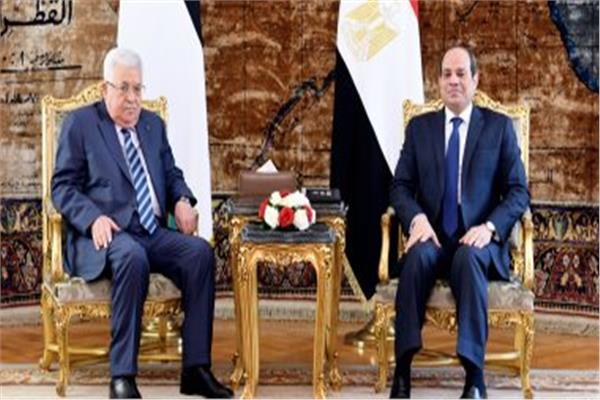 الرئيس عبد الفتاح السيسي خلال استقباله الرئيس الفلسطيني 