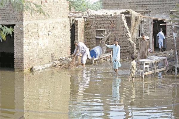 مناطق واسعة متضررة غمرتها مياه الفيضانات فى باكستان 