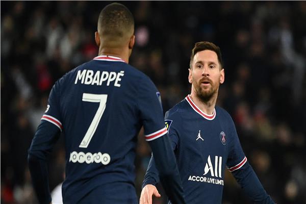 Retransmission en direct du match entre le Paris Saint-Germain et Lyon en championnat de France