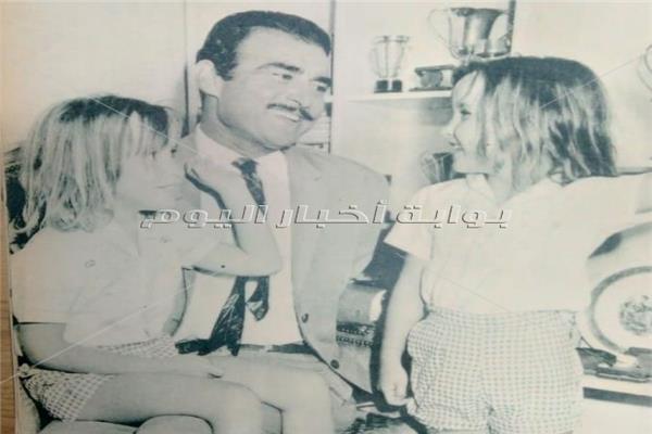  الفنان أحمد مظهر وابنتاه التوأمتان إيمان وريهام 6 سنوات