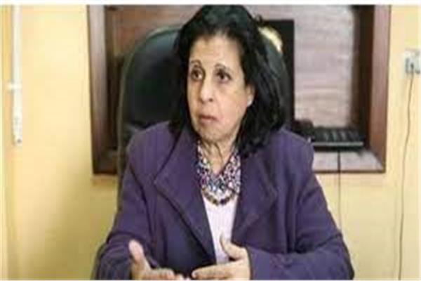 الدكتورة نادية زخاري مقرر لجنة البحث العلمي في المجلس القومي للمرأة