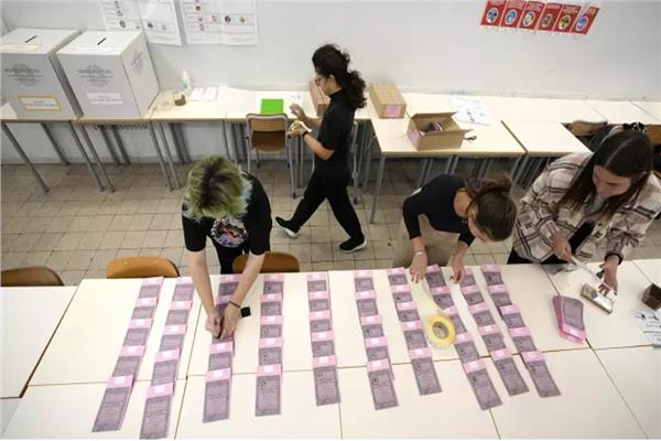  بدء عمليات التصويت في الإنتخابات التشريعية الإيطالية 