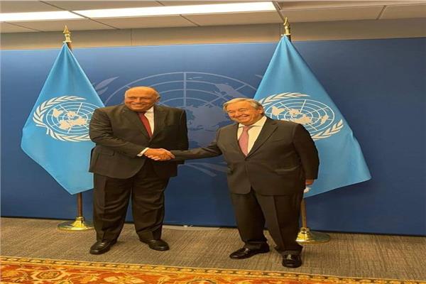 وزير الخارجية يلتقي مع السكرتير العام للأمم المتحدة