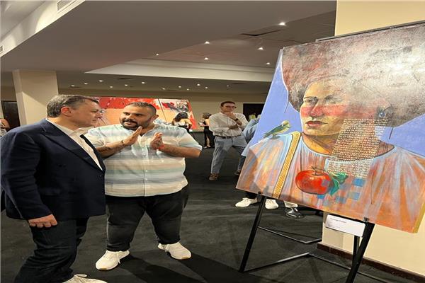  وزير السياحة والآثار ومحافظ البحر الأحمر يفتتحان مهرجان الداو الدولي للفنون بمدينة الغردقة