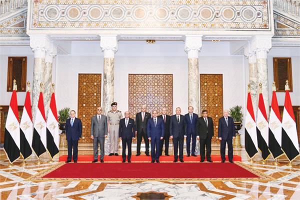 الرئيس السيسى مع أعضاء المجلس الأعلى للجهات والهيئات القضائية