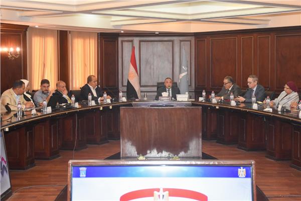  الشريف يترأس الاجتماع الأول للمجلس الاقتصادي الاجتماعي للإسكندرية  