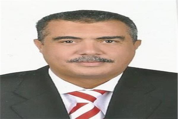 الدكتور السيد فتحي خبير الدواجن