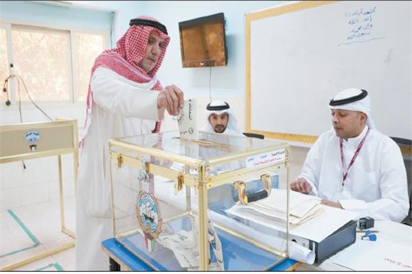 صوت الناخب الكويتى رسم صورة مستقبل المرحلة السياسية القادمة فى الكويت