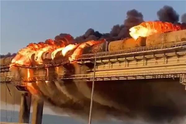 ضرب جسر القرم تصرف أوكراني أحمق