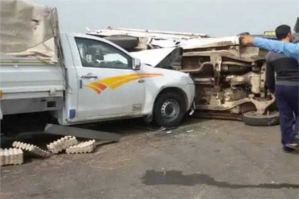  حادث أنقلاب سيارة ميكروباص في أسوان 