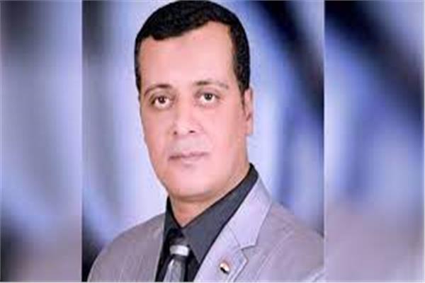 الدكتور محمد السيد وكيل وزارة التربية والتعليم بمحافظة قنا