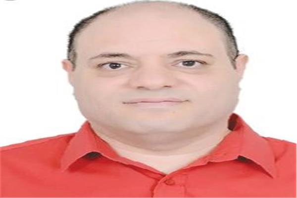 الروائى المصرى محمد عاشور هاشم