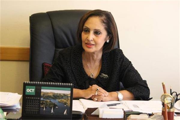  السفيرة نائلة جبر رئيس لجنة مكافحة الهجرة غير الشرعية والاتجار بالبشر