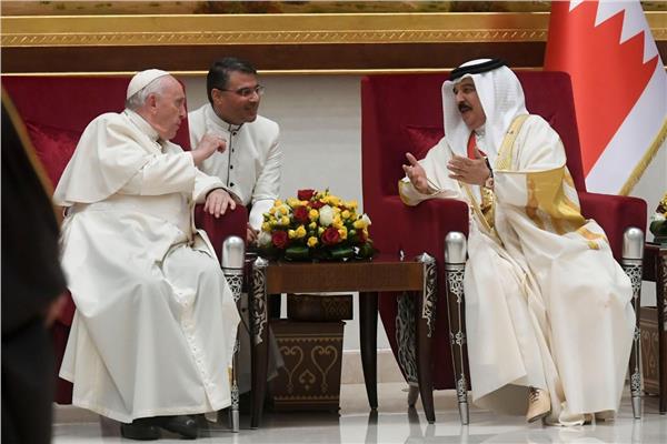 البابا فرنسيس والملك حمد بن عيسى